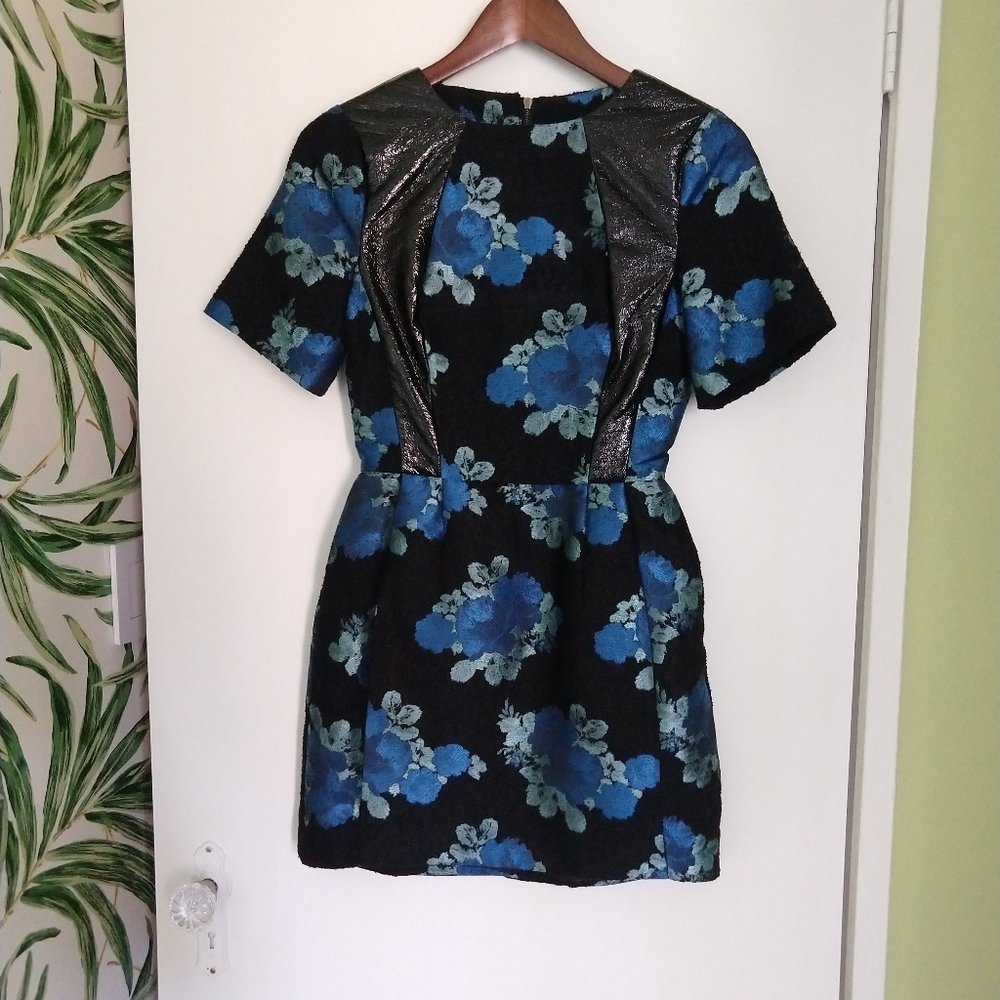 Topshop blue black floral dress size 2